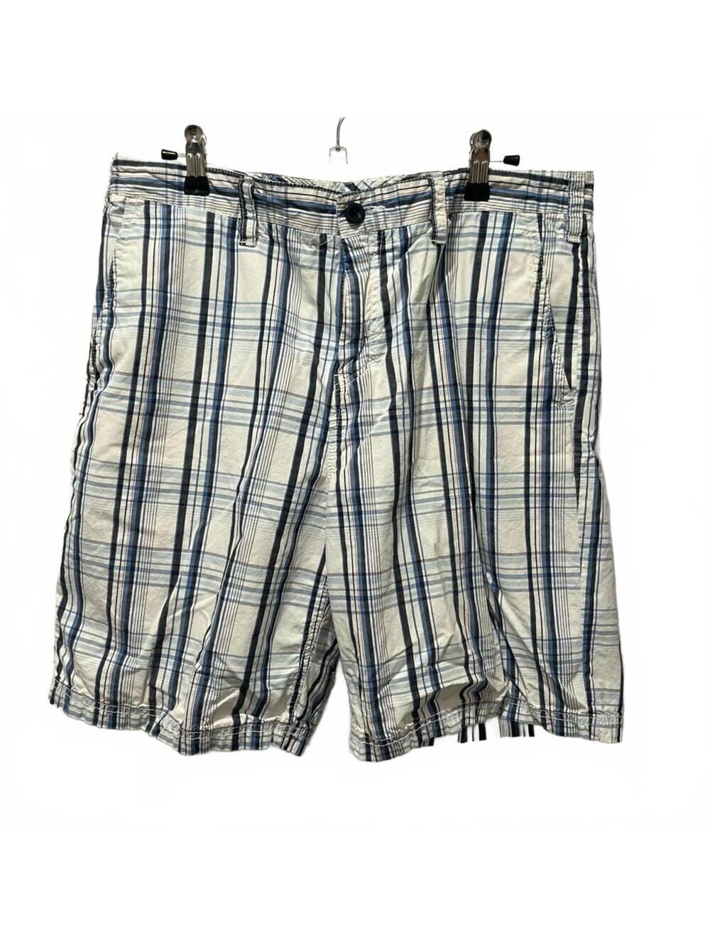 CROFT & BARROW white & blue plaid shorts, men’s size 34, GUC